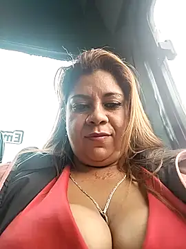 Snapshot of Laura-Hernandez chatting on March 15, 7:05 pm Laura-Hernandez online show from March 15, 7:05 pm