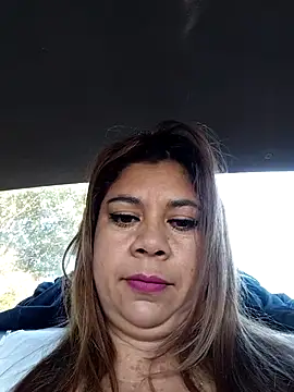 Snapshot of Laura-Hernandez chatting on November 9, 12:47 pm Laura-Hernandez online show from November 9, 12:47 pm