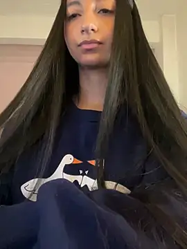 aly golden  online show from December 21, 7:45 am