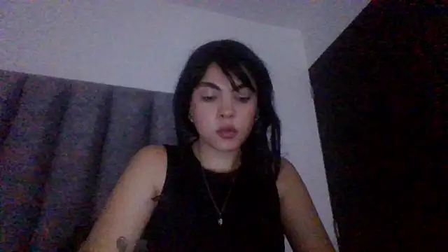 Kiri Cutee online show from December 3, 2:47 am