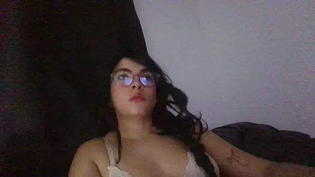 Kiri Cutee online show from February 11, 4:55 am