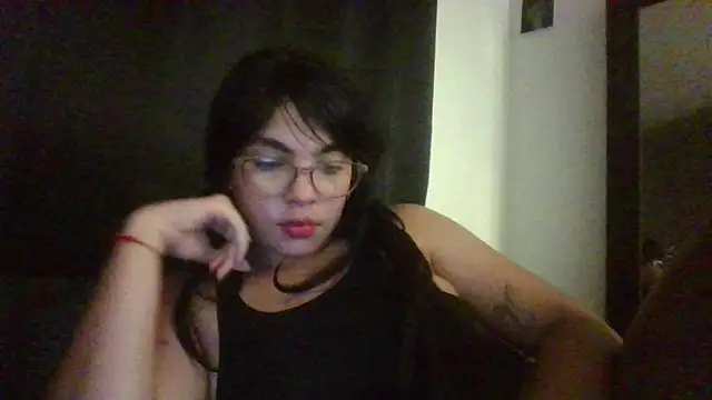 Kiri Cutee online show from March 3, 5:20 am