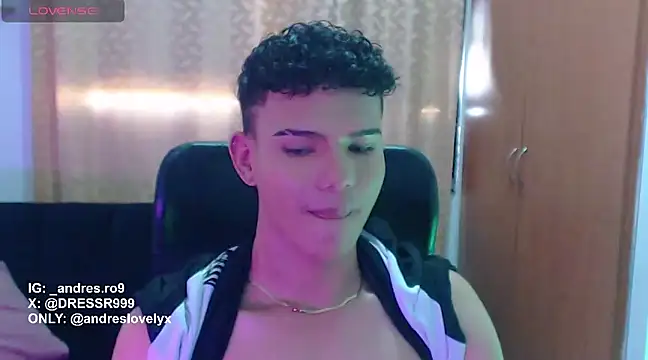 adonis lovely online show from December 8, 4:07 pm