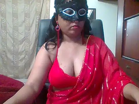 kamayanisingh24 online show from December 9, 4:58 pm