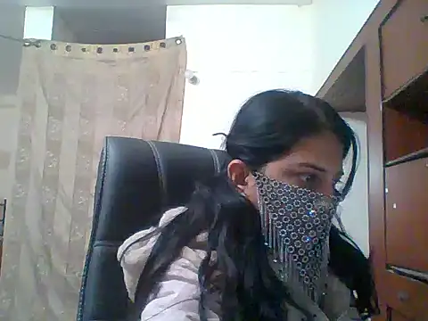 kamayanisingh24 online show from January 25, 10:40 am