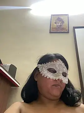 kamayanisingh24 online show from February 26, 8:11 pm