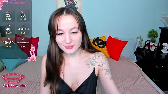 Goddess Lizzzy online show from February 10, 7:15 am