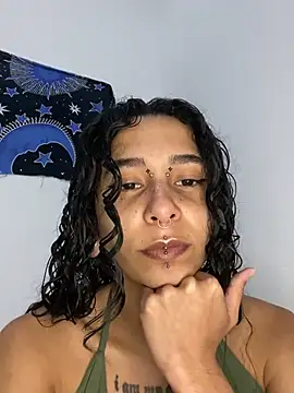 Snapshot of dafyne_ chatting on July 6, 11:29 pm dafyne online show from July 6, 11:29 pm