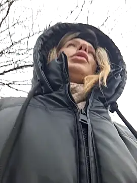 Snapshot of YourJuliena chatting on January 13, 12:35 pm YourJuliena online show from January 13, 12:35 pm