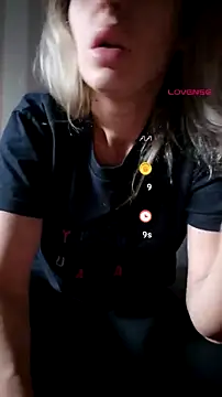 Snapshot of YourJuliena chatting on July 23, 5:55 pm YourJuliena online show from July 23, 5:55 pm