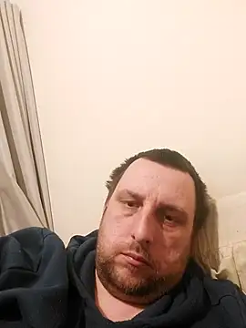 HE-M123 online show from March 9, 8:42 pm