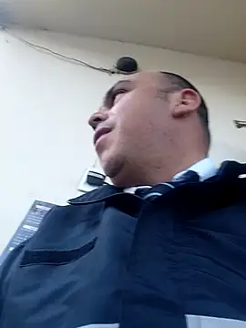 Snapshot of Camilo-31RI chatting on July 17, 11:28 am Camilo-31RI online show from July 17, 11:28 am