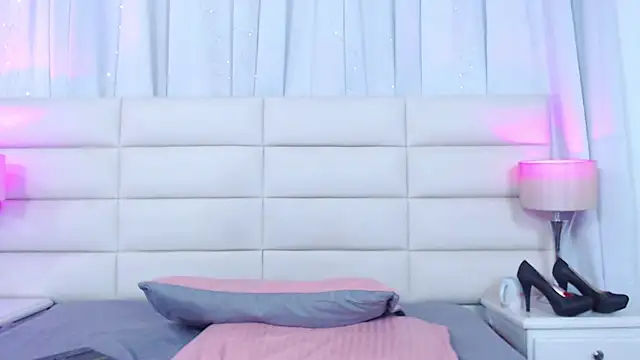 MafeeRoss online show from January 28, 3:57 pm