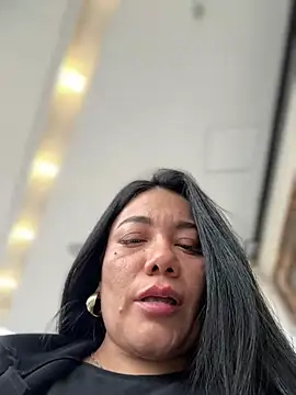 Snapshot of Abril10_ chatting on January 29, 3:58 pm Abril10 online show from January 29, 3:58 pm