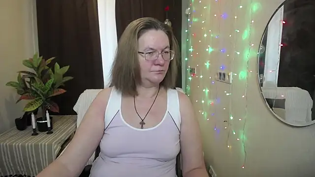 HolyMilfa online show from January 24, 7:51 am