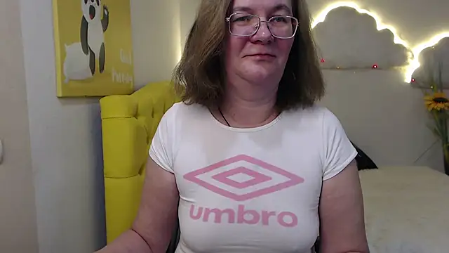 HolyMilfa online show from February 8, 2:05 pm