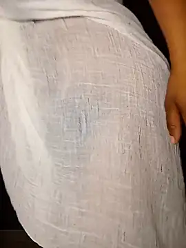 lisa larry88 online show from February 1, 4:11 am