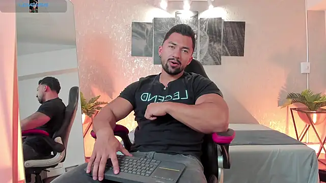 Regan   online show from December 5, 4:53 am