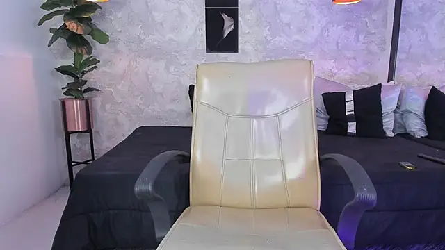 Regan   online show from February 23, 1:35 am