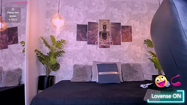 Regan   online show from October 1, 7:31 pm