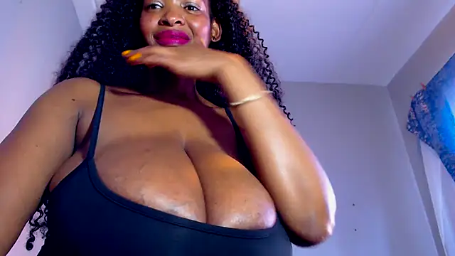Silkytitss online show from June 16, 8:39 am