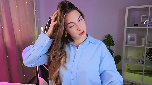 Snapshot of MelissaLovvv chatting on July 31, 3:39 am MelissaLovvv online show from July 31, 3:39 am
