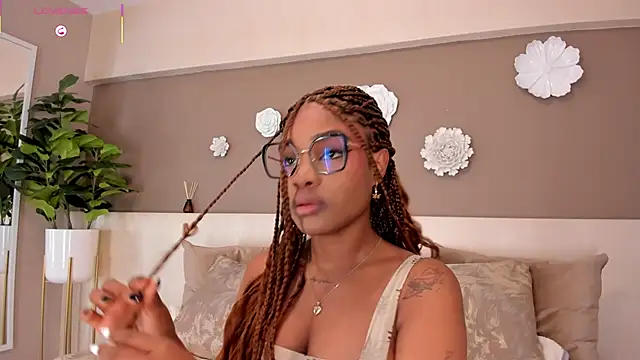 AriaFoster online show from November 13, 4:00 am