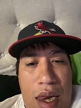 Snapshot of Richyyyybouyyy chatting on June 13, 8:34 am Richyyyybouyyy online show from June 13, 8:34 am
