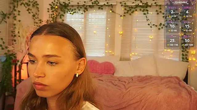 lexicoyy  online show from March 12, 4:07 am