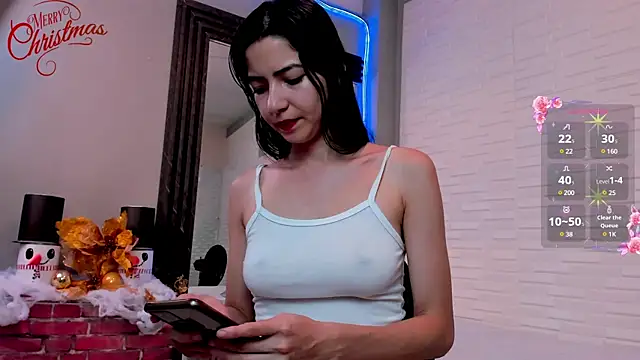 sweetieandjuicyy online show from December 18, 6:46 pm