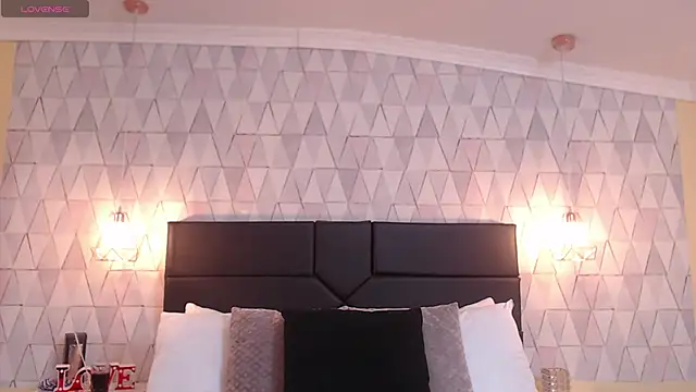 JustinePerry online show from January 18, 4:04 am