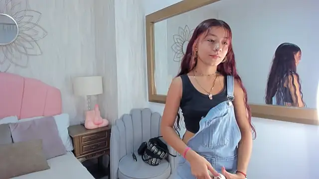 Candy5Girl online show from December 10, 7:43 pm