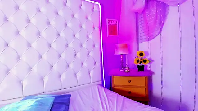 Trixiroy online show from January 14, 1:58 am