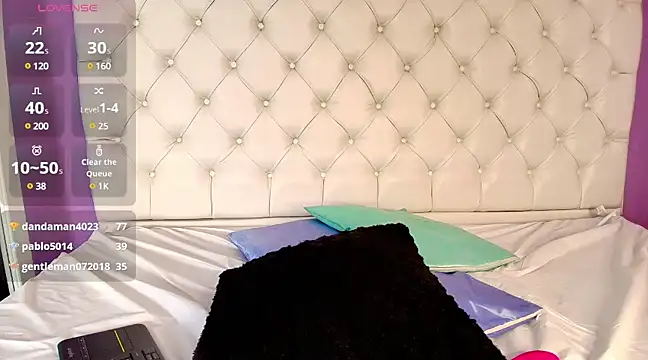 Trixiroy online show from February 14, 2:18 am