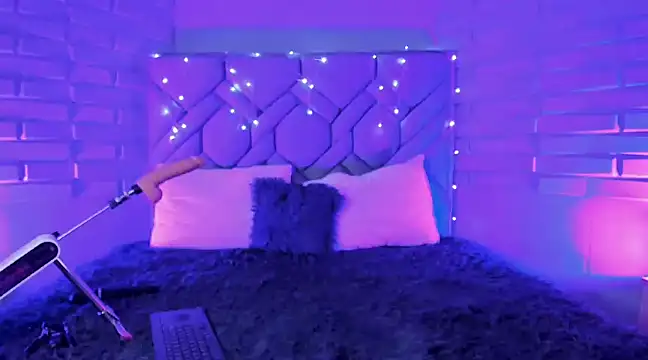 BriannaHarps online show from January 4, 12:37 am