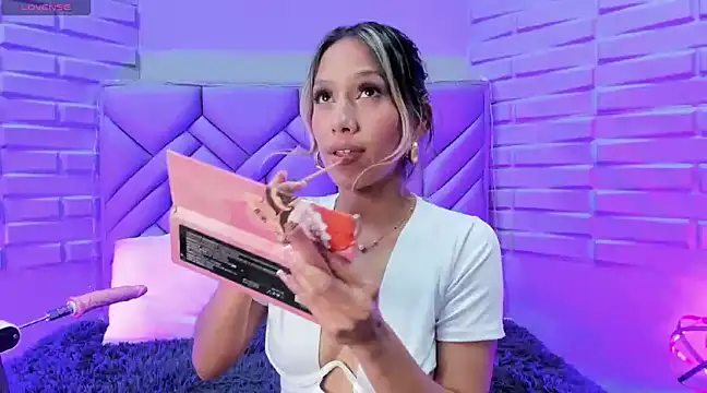 BriannaHarps online show from February 1, 3:41 am