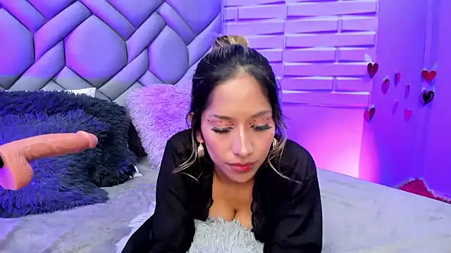 BriannaHarps online show from February 15, 12:33 pm