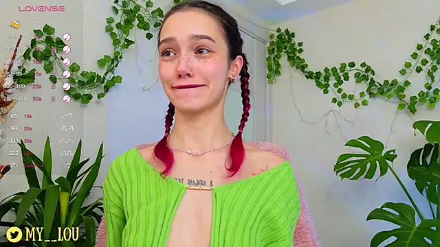 MyLou  online show from December 1, 4:29 pm