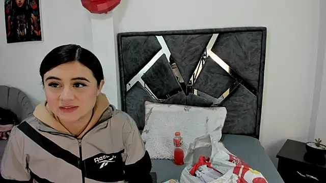 Snapshot of Dulce_amg chatting on April 23, 3:19 am Dulce amg online show from April 23, 3:19 am