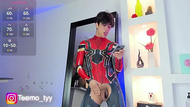 Snapshot of teemotwink chatting on September 24, 10:13 pm teemotwink online show from September 24, 10:13 pm