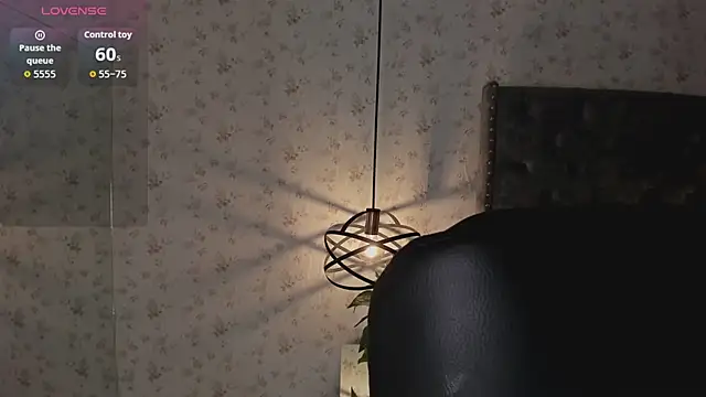 Snapshot of LanaJones_ chatting on June 10, 1:32 pm LanaJones online show from June 10, 1:32 pm