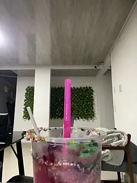 angel natural online show from October 3, 1:13 am