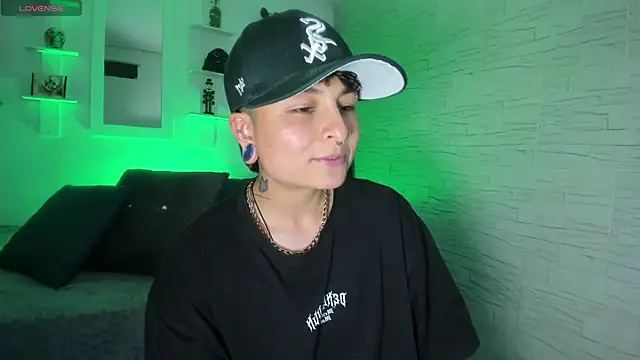 Snapshot of ZuryRamirez_ chatting on October 11, 9:24 pm ZuryRamirez online show from October 11, 9:24 pm