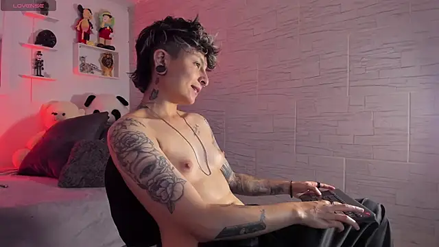 Snapshot of ZuryRamirez_ chatting on October 16, 7:15 pm ZuryRamirez online show from October 16, 7:15 pm