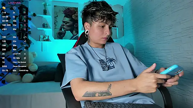 Snapshot of ZuryRamirez_ chatting on November 2, 9:28 pm ZuryRamirez online show from November 2, 9:28 pm