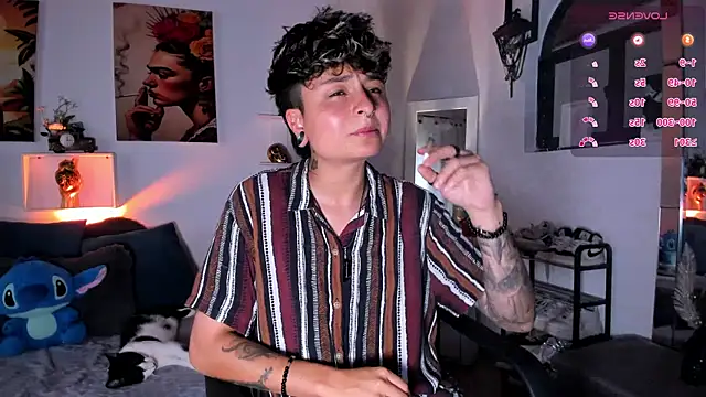 Snapshot of ZuryRamirez_ chatting on December 4, 9:12 pm ZuryRamirez online show from December 4, 9:12 pm