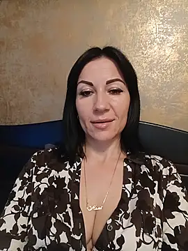 FireLily332 online show from February 6, 7:18 pm