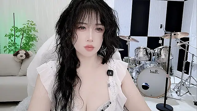 Snapshot of Vaness-a chatting on October 16, 7:59 pm Vaness-a online show from October 16, 7:59 pm