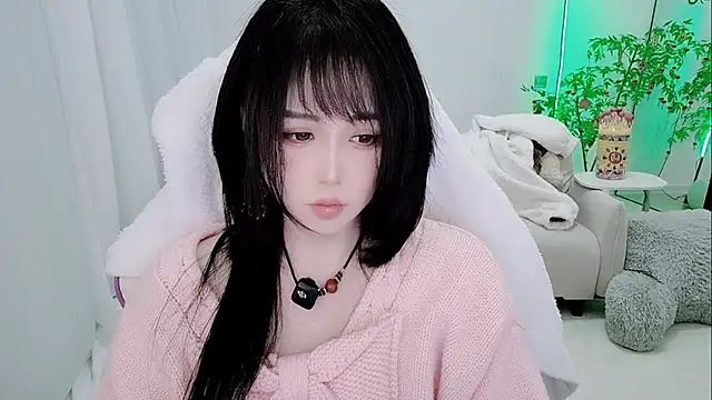 Vaness-a online show from February 7, 2:10 pm