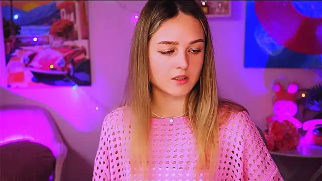 DeboraLarson online show from January 26, 4:30 am